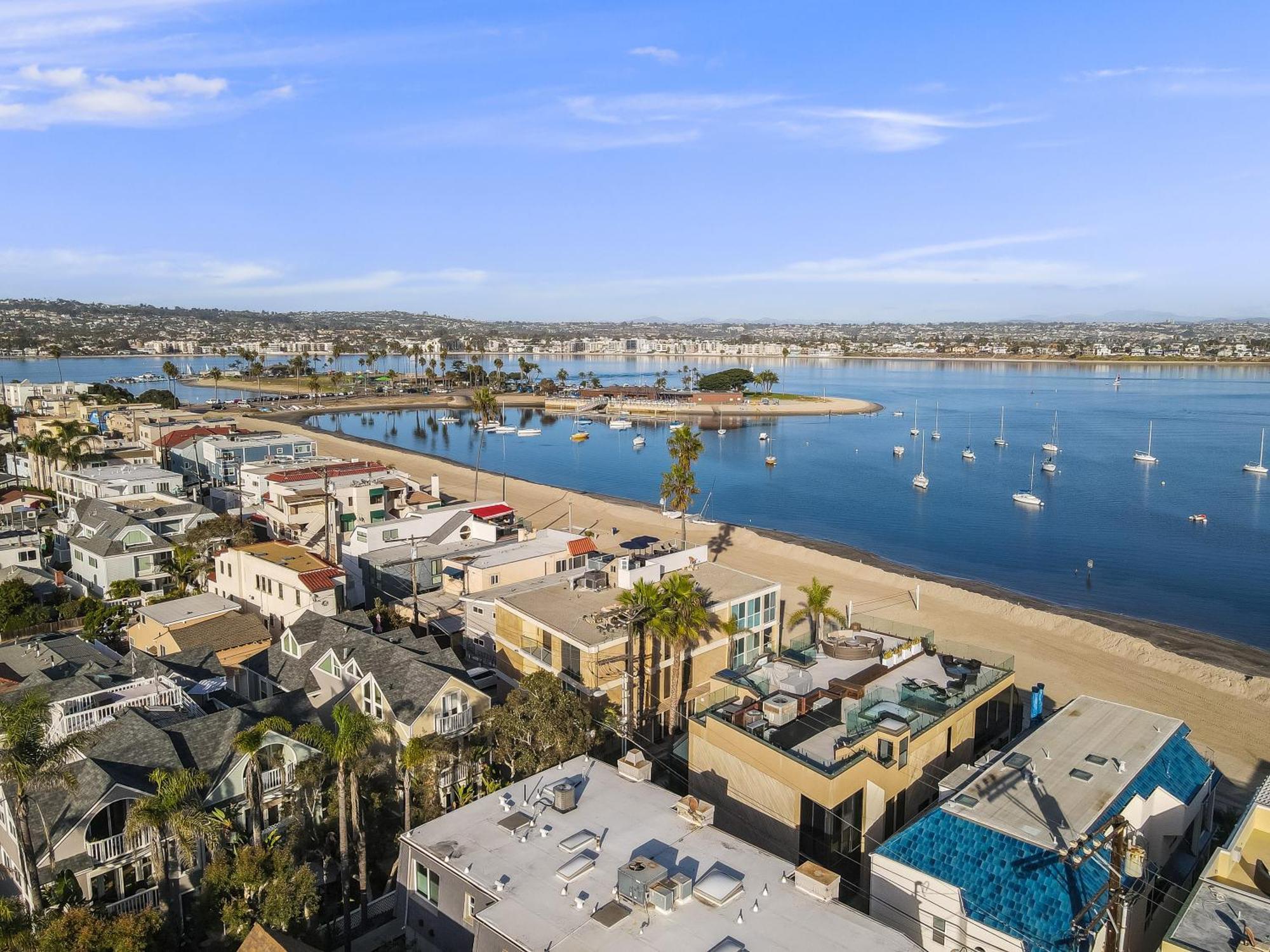 Stunning Bayfront Condo With Gorgeous Views, Garage, Massive Roof Deck & Ac - Dogs Welcome! San Diego Zewnętrze zdjęcie