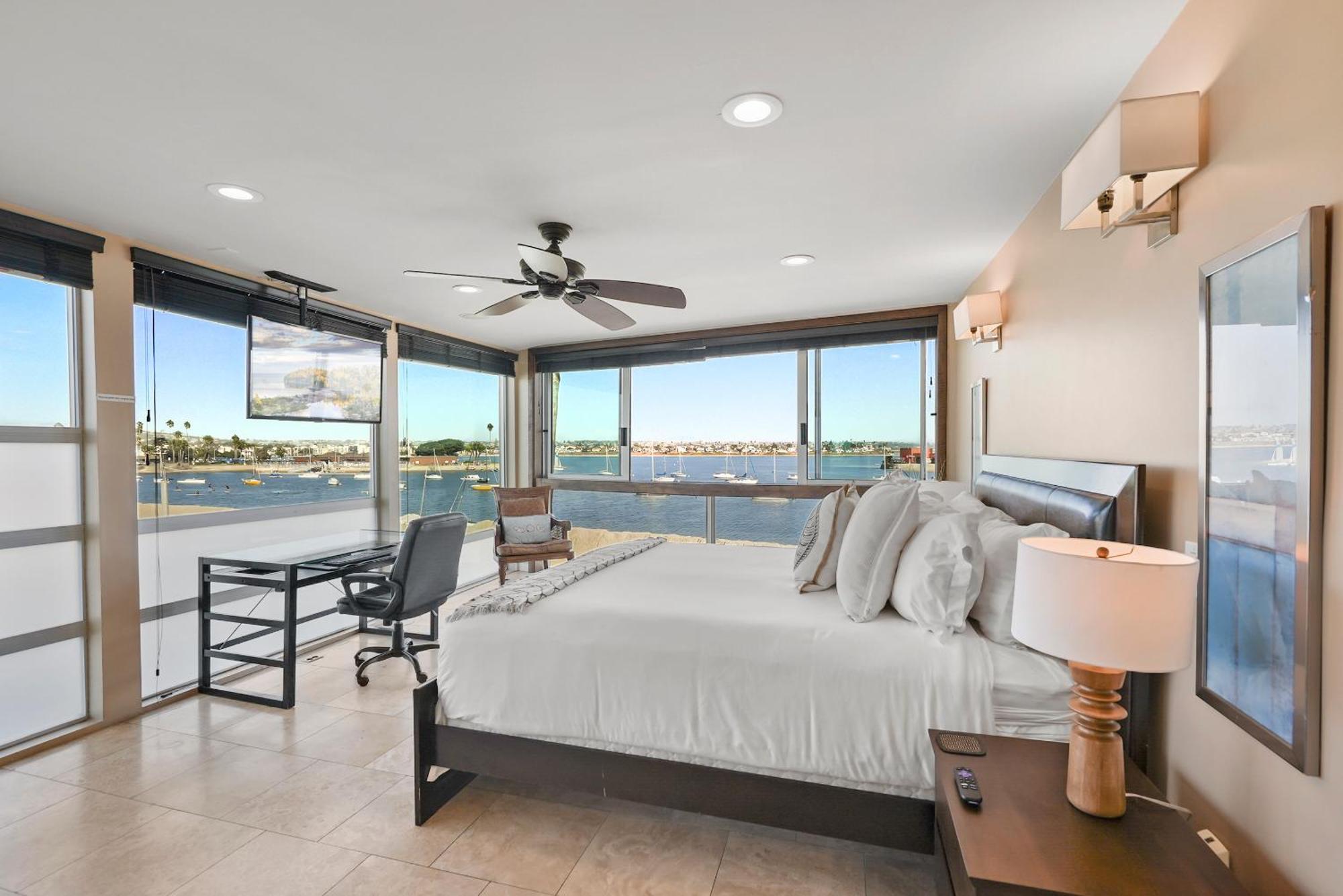 Stunning Bayfront Condo With Gorgeous Views, Garage, Massive Roof Deck & Ac - Dogs Welcome! San Diego Zewnętrze zdjęcie